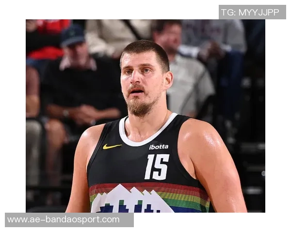 东契奇27岁前创下83次三双佳绩历史排名第四仅次于大O约基奇和魔术师