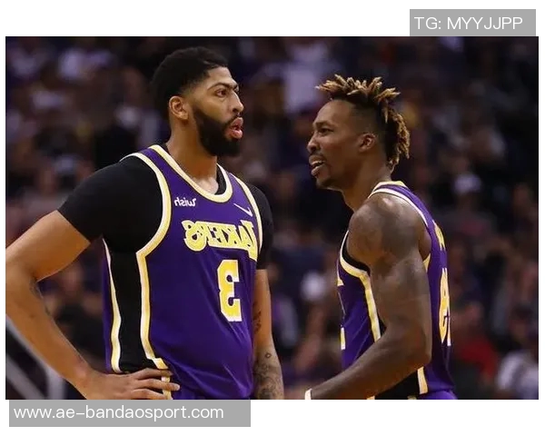 浓眉谈球队进攻体系强调球权转移与身体移动自己非常适应