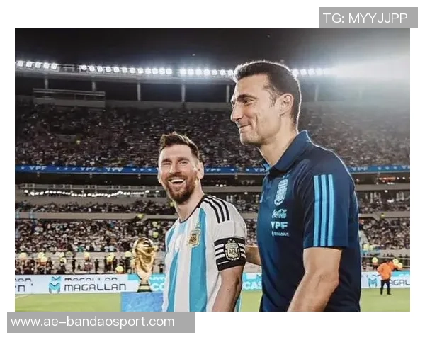 斯卡洛尼与梅西新年私会深入探讨世界杯战略与计划