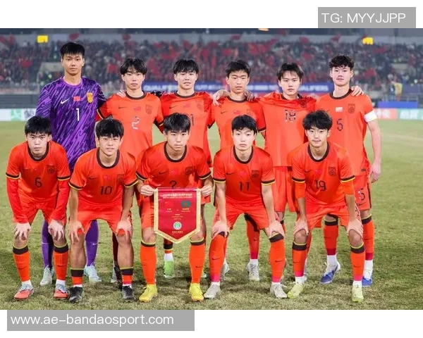 中国U16男足全力以赴迎战U17亚洲杯预选赛决战时刻展现青春风采 中国U16男足全力以赴迎战U17亚洲杯预选赛决战时刻展现青春风采