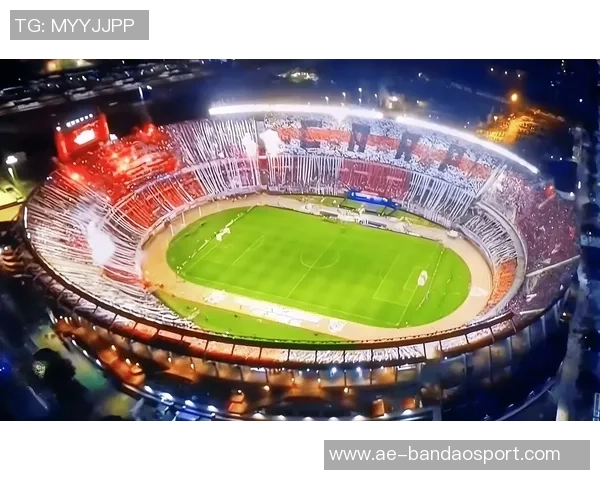 疯狂进球之夜巴萨国米巴黎大胜那不勒斯遭遇惨败引发热议 疯狂进球之夜巴萨国米巴黎大胜那不勒斯遭遇惨败引发热议