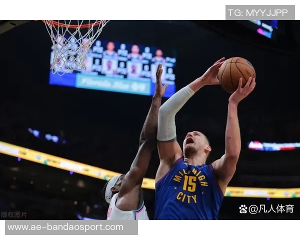 凯尔登约翰逊表现惊艳12投9中三分球命中率高效砍下25分7篮板 凯尔登约翰逊表现惊艳12投9中三分球命中率高效砍下25分7篮板