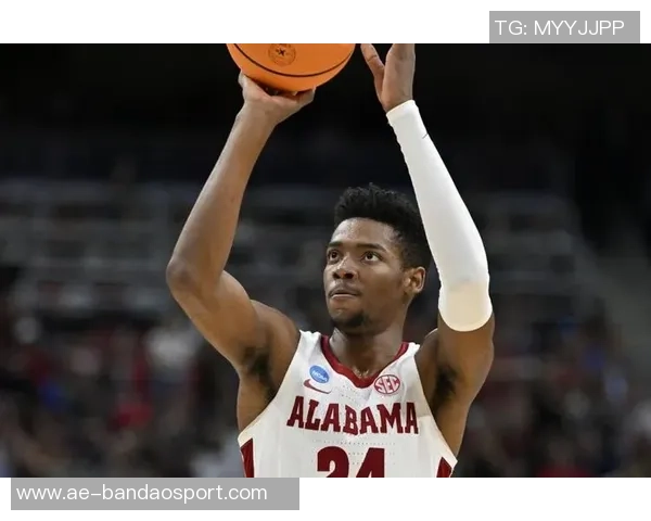 布兰登米勒全能表现15投9中砍下24分5篮板7助攻3抢断1盖帽三分球命中率高达57 布兰登米勒全能表现15投9中砍下24分5篮板7助攻3抢断1盖帽三分球命中率高达57